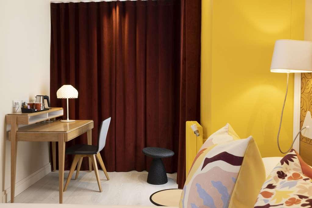 Hotel Elysees 8 Paříž Pokoj fotografie
